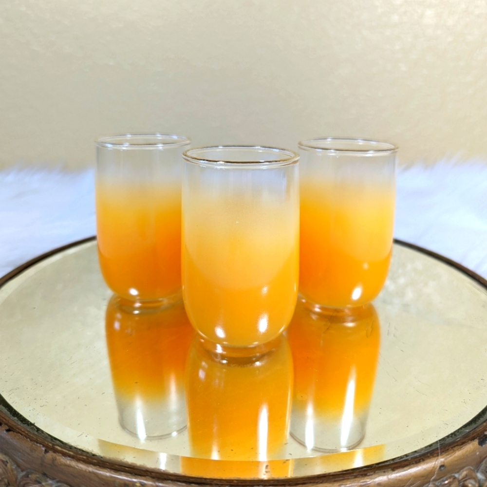 Blendo Ombre Frosted Fade Juice Glasses Tumblers Set of 3 Orange Juice Vintage